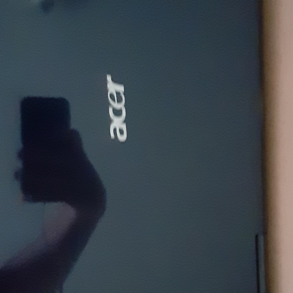 Labtop - Picture 2 of 3